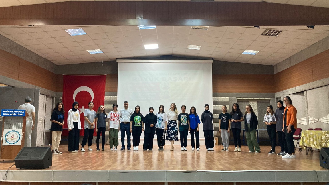 Serik Kız Anadolu İmam Hatip Lisesi 9. Sınıf Öğrencilerine Karşılama Programı Yapıldı